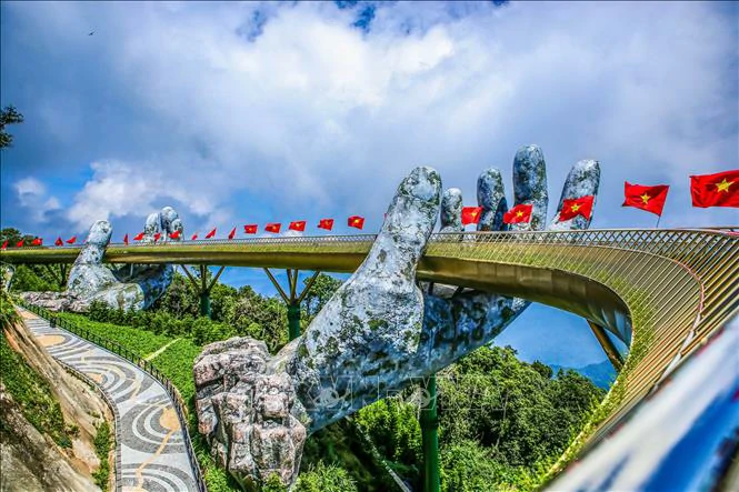 Cầu Vàng Đà Nẵng