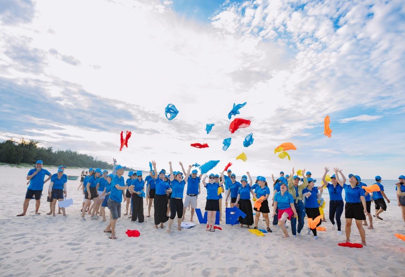 dịch vụ Tour & Team Building của Bravo Media 