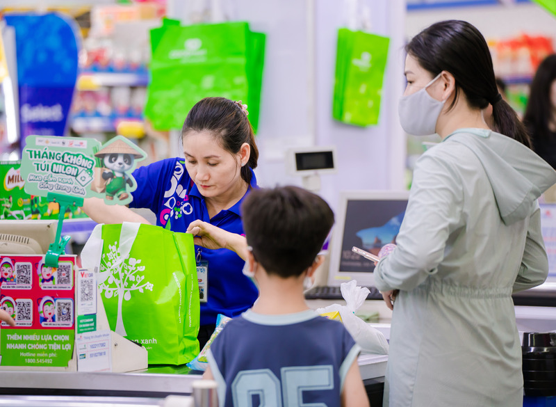 Sự kiện tháng không túi nilon